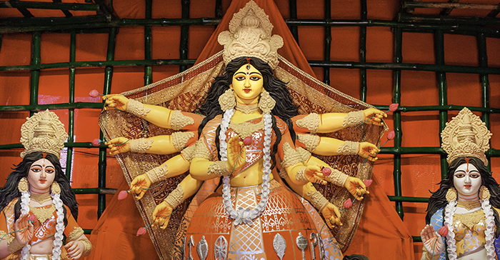 Hindu lead